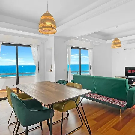 180° Seaview Apt. Right On Famous Promenade Lárnaka