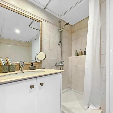 180° Seaview Apt. Right On Famous Promenade شقة