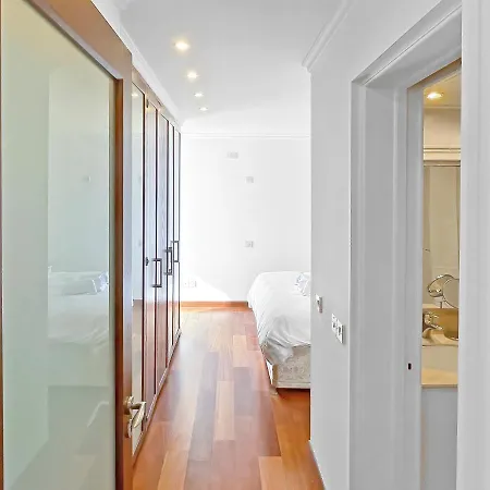 180° Seaview Apt. Right On Famous Promenade * ラルナカ