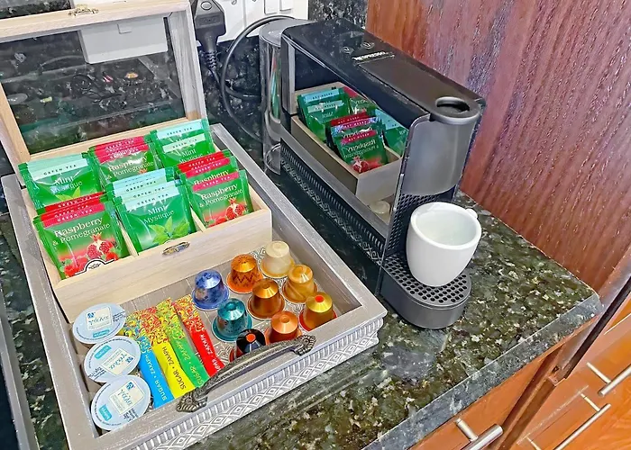 Appartement 180° Seaview Apt. Right On Famous Promenade Larnaca